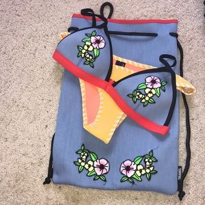 Worn once triangl bathing suit